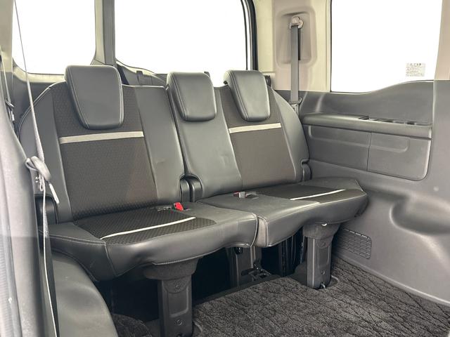 ステップワゴンスパーダ ｅ：ＨＥＶスパーダＧ・ＥＸホンダセンシング　ワンオーナー　禁煙車　当社点検パック実施済車　純正９インチナビ　フルセグ　Ｂｌｕｅｔｏｏｔｈ　ミュージックサーバー　ＵＳＢ　後席モニター　フロントドラレコ　ＥＴＣ　バックカメラ　ＬＥＤヘッドライト（28枚目）