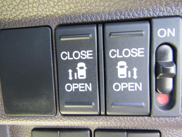 フリード Ｇ・ホンダセンシング　ワンオーナー　禁煙車　当社点検パック実施済車　パナソニックナビ　フルセグ　Ｂｌｕｅｔｏｏｔｈ　ドラレコ　シートヒーター　両側電動スライドドア　ＬＥＤヘッドライト　オートライト　ＥＴＣ　バックカメラ（13枚目）