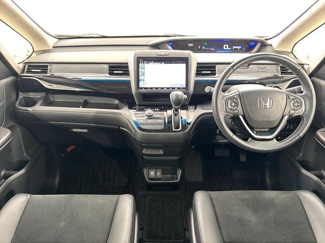 フリード モデューロＸ　ワンオーナー　禁煙車　当社点検パック実施済車　純正９インチナビ　フルセグ　Ｂｌｕｅｔｏｏｔｈ　ミュージックサーバー　ＵＳＢ　両側電動スライドドア　ＥＴＣ２．０　１５インチアルミホイール　バックカメラ（11枚目）