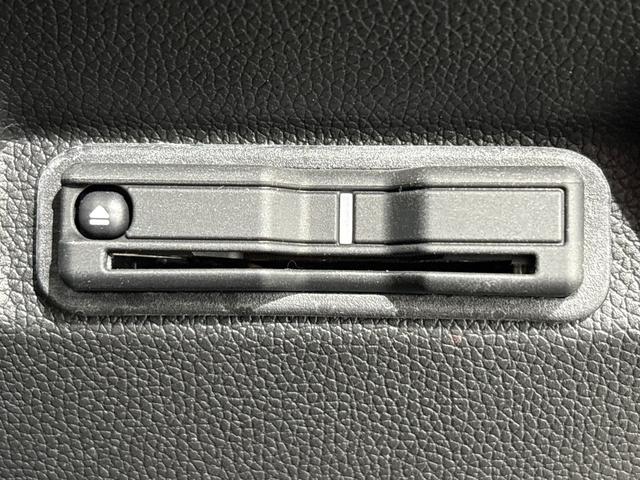 フリード モデューロＸ　ワンオーナー　禁煙車　当社点検パック実施済車　純正９インチナビ　フルセグ　Ｂｌｕｅｔｏｏｔｈ　ミュージックサーバー　ＵＳＢ　両側電動スライドドア　ＥＴＣ２．０　１５インチアルミホイール　バックカメラ（14枚目）