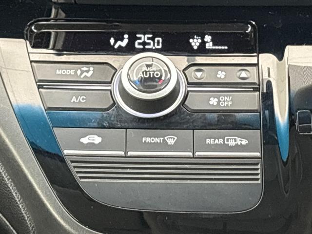 フリード モデューロＸ　ワンオーナー　禁煙車　当社点検パック実施済車　純正９インチナビ　フルセグ　Ｂｌｕｅｔｏｏｔｈ　ミュージックサーバー　ＵＳＢ　両側電動スライドドア　ＥＴＣ２．０　１５インチアルミホイール　バックカメラ（18枚目）