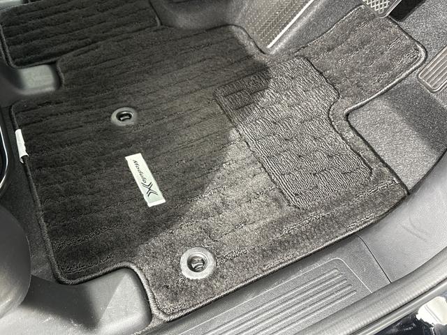 フリード モデューロＸ　ワンオーナー　禁煙車　当社点検パック実施済車　純正９インチナビ　フルセグ　Ｂｌｕｅｔｏｏｔｈ　ミュージックサーバー　ＵＳＢ　両側電動スライドドア　ＥＴＣ２．０　１５インチアルミホイール　バックカメラ（20枚目）