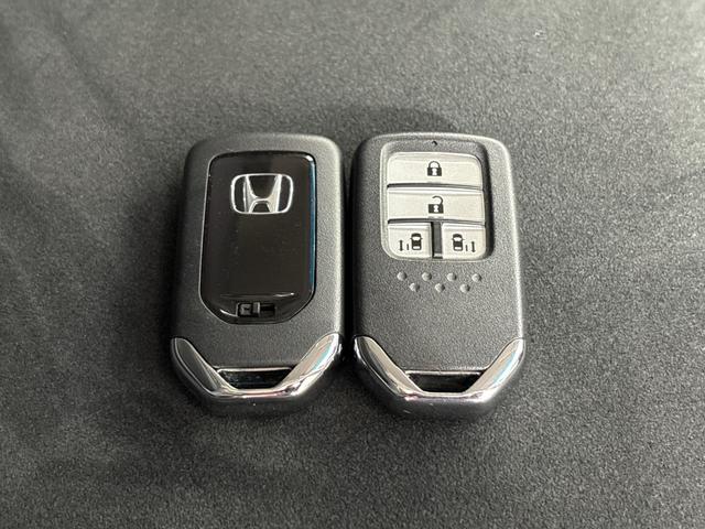 フリード モデューロＸ　ワンオーナー　禁煙車　当社点検パック実施済車　純正９インチナビ　フルセグ　Ｂｌｕｅｔｏｏｔｈ　ミュージックサーバー　ＵＳＢ　両側電動スライドドア　ＥＴＣ２．０　１５インチアルミホイール　バックカメラ（32枚目）