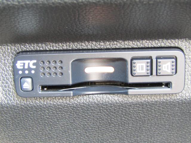 フリード Ｇ・ホンダセンシング　ワンオーナー　禁煙車　当社点検パック実施済車　純正９インチナビ　フルセグ　Ｂｌｕｅｔｏｏｔｈ　ミュージックサーバー　前後ドラレコ　ＵＳＢ　両側電動スライドドア　ＬＥＤヘッドライト　１５インチアルミ（18枚目）