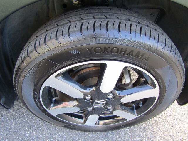 Ｎ－ＯＮＥ プレミアム　禁煙車　純正ナビ　フルセグ　Ｂｌｕｅｔｏｏｔｈ　ＤＶＤ　ＵＳＢ　ドラレコ　ＥＴＣ　バックカメラ　ディスチャージライト　オートライト　衝突軽減ブレーキ　サイドカーテンエアバック　クルーズコントロール（24枚目）