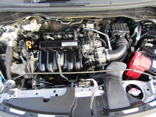 フィット ホーム　ワンオーナー　禁煙車　純正ナビ　ＣＤ　Ｂｌｕｅｔｏｏｔｈ　ＵＳＢ　前後ドラレコ　バックカメラ　ＬＥＤヘッドライト　オートライト　障害物センサー　サイドカーテンエアバック　スマートキー　衝突軽減ブレーキ（2枚目）