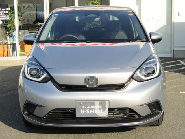 フィット ホーム　ワンオーナー　禁煙車　純正ナビ　ＣＤ　Ｂｌｕｅｔｏｏｔｈ　ＵＳＢ　前後ドラレコ　バックカメラ　ＬＥＤヘッドライト　オートライト　障害物センサー　サイドカーテンエアバック　スマートキー　衝突軽減ブレーキ（10枚目）