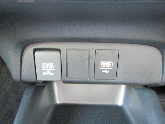 フィット ホーム　ワンオーナー　禁煙車　純正ナビ　ＣＤ　Ｂｌｕｅｔｏｏｔｈ　ＵＳＢ　前後ドラレコ　バックカメラ　ＬＥＤヘッドライト　オートライト　障害物センサー　サイドカーテンエアバック　スマートキー　衝突軽減ブレーキ（16枚目）