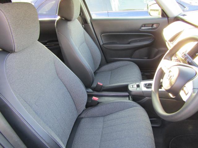 フィット ホーム　ワンオーナー　禁煙車　純正ナビ　ＣＤ　Ｂｌｕｅｔｏｏｔｈ　ＵＳＢ　前後ドラレコ　バックカメラ　ＬＥＤヘッドライト　オートライト　障害物センサー　サイドカーテンエアバック　スマートキー　衝突軽減ブレーキ（19枚目）