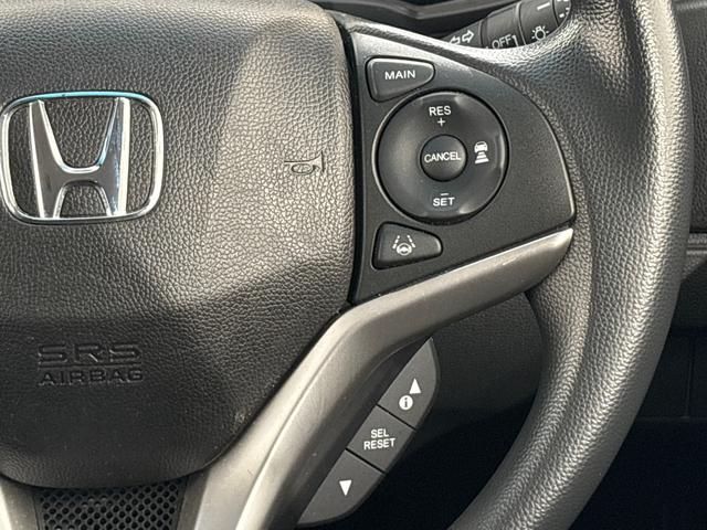 フィット １３Ｇ・Ｌホンダセンシング　ワンオーナー　禁煙車　当社点検パック実施済車　純正ナビ　ＣＤ　Ｂｌｕｅｔｏｏｔｈ　ＵＳＢ　ＬＥＤヘッドライト　オートライト　バックカメラ　ＥＴＣ　スマートキー　アイドリングストップ　サイドエアバック（11枚目）