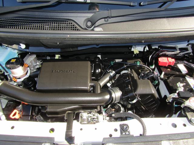 Ｎ－ＢＯＸカスタム ベースグレード　当社元試乗車　禁煙車　純正９インチナビ　フルセグ　Ｂｌｕｅｔｏｏｔｈ　ミュージックサーバー　ＵＳＢ　ドラレコ　両側電動スライドドア　シートヒーター　ＥＴＣ　バックカメラ　ＬＥＤライト　サイドエアバック（2枚目）