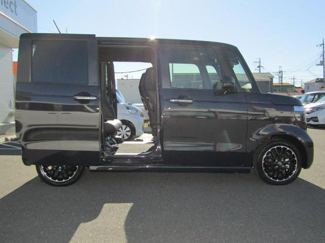 Ｎ－ＢＯＸカスタム ターボコーディネイトスタイル　当社元試乗車　禁煙車　純正９インチナビ　フルセグＴＶ　Ｂｌｕｅｔｏｏｔｈ　ミュージックサーバー　ＵＳＢ　ドラレコ　マルチビューカメラ　ＥＴＣ　シートヒーター　両側電動スライドドア　ＬＥＤヘッドライト（9枚目）