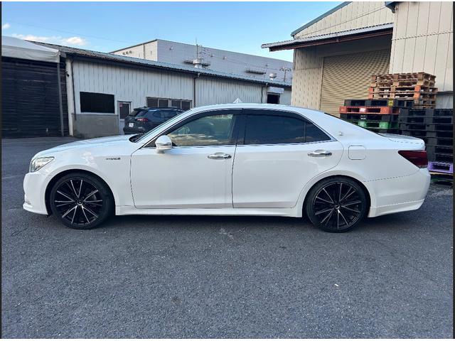 クラウンハイブリッド アスリートＳ　ＨＶバッテリー交換済み　社外新品ステアリング　社外１９インチアルミ（17枚目）