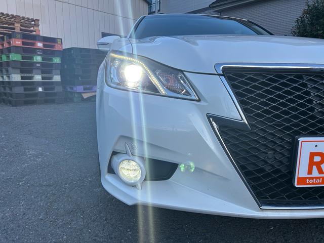 クラウンハイブリッド アスリートＳ　ＨＶバッテリー交換済み　社外新品ステアリング　社外１９インチアルミ（24枚目）