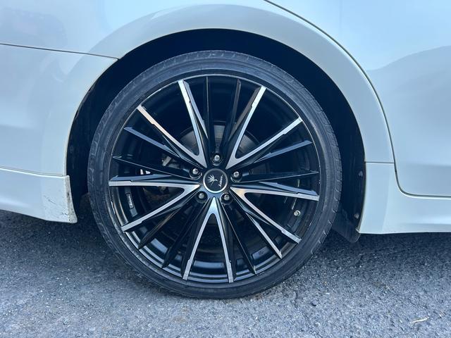 クラウンハイブリッド アスリートＳ　ＨＶバッテリー交換済み　社外新品ステアリング　社外１９インチアルミ（25枚目）