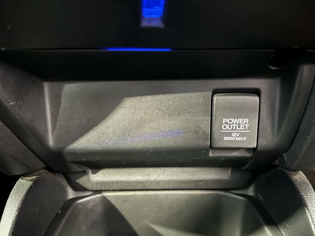 フィットハイブリッド Ｆパッケージ　ドラレコ　ナビ・ＴＶ　Ｂｌｕｅｔｏｏｔｈ接続可能　バックカメラ　ＥＴＣ　社外アルミホイール　ハイブリットカー　ドアバイザー（14枚目）