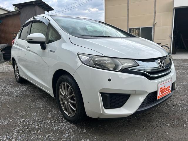 フィットハイブリッド Ｆパッケージ　ドラレコ　ナビ・ＴＶ　Ｂｌｕｅｔｏｏｔｈ接続可能　バックカメラ　ＥＴＣ　社外アルミホイール　ハイブリットカー　ドアバイザー（34枚目）