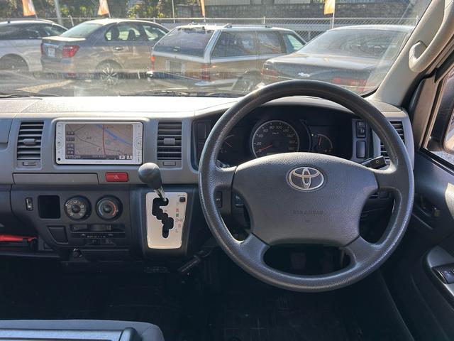 ハイエースバン ロングDX ウェルキャブ 車いす仕様車 Bタイプ 乗車10名 車いす2基固定 ナビ・TV ETC(5枚目)