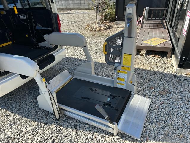 ハイエースバン ロングDX ウェルキャブ 車いす仕様車 Bタイプ 乗車10名 車いす2基固定 ナビ・TV ETC(34枚目)