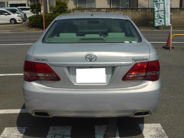 クラウン ロイヤルサルーン　純正ナビ　バックカメラ　ＥＴＣ　クルーズコントロール　３０００ｃｃ　ロイヤルサルーン！　新品バッテリー！（6枚目）
