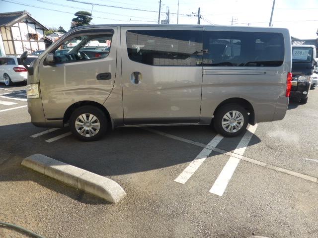 ＮＶ３５０キャラバンバン ロングＤＸ　１年間　走行距離無制限　保証付　Ｂｌｕｅｔｏｏｔｈ接続　ナビ　フルセグＴＶ　バックカメラ（5枚目）