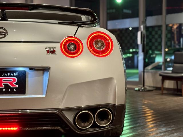 ＧＴ－Ｒ ブラックエディション　２０１１モデル　中期型　ＮＨＰＣ点検・診断済　サッチャムセキュリティ　ヒーター付黒本革ＲＥＣＡＲＯシート　純正ＨＤＤナビ地デジ・Ｂカメラ　Ｂｌｕｅｔｏｏｔｈ　クルコン　ＲＡＹＳ製２０ｉｎｃｈＡＷ（37枚目）