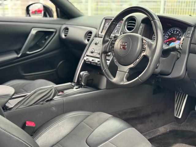 ＧＴ－Ｒ ピュアエディション　２０１５モデル　ＮＨＰＣ点検診断済　Ｈ２８・２９・３１・Ｒ１・Ｒ２・Ｒ３・Ｒ４・Ｒ６整備記録簿　ＬＥＤ稲妻ヘッドライト　ＲＡＹＳ２０ＡＷ　純正ＨＤＤナビ地デジ・Ｂカメラ　Ｂｌｕｅｔｏｏｔｈ　ＥＴＣ（28枚目）