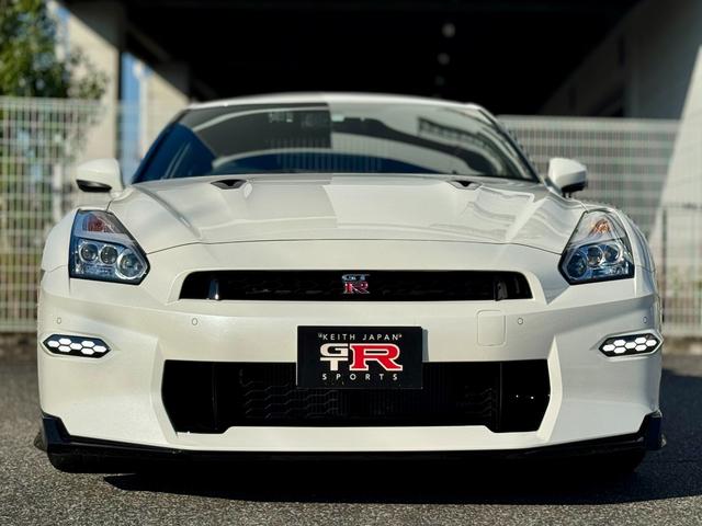 ＧＴ－Ｒ プレミアムエディション　Ｔ－スペック　２０２４モデル　特別仕様車　ワンオーナー　禁煙　Ｔ－ｓｐｅｃ専用サスペンション・ＲＡＹＳ２０ＡＷ・カーボンブレーキ　ＮＩＳＭＯスポリセ　サッチャムセキュリティ　ＢＯＳＥサウンド　プロテクションフィルム（3枚目）