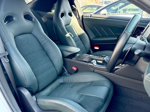 ＧＴ－Ｒ プレミアムエディション　Ｔ－スペック　２０２４モデル　特別仕様車　ワンオーナー　禁煙　Ｔ－ｓｐｅｃ専用サスペンション・ＲＡＹＳ２０ＡＷ・カーボンブレーキ　ＮＩＳＭＯスポリセ　サッチャムセキュリティ　ＢＯＳＥサウンド　プロテクションフィルム（12枚目）