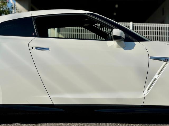 ＧＴ－Ｒ プレミアムエディション　Ｔ－スペック　２０２４モデル　特別仕様車　ワンオーナー　禁煙　Ｔ－ｓｐｅｃ専用サスペンション・ＲＡＹＳ２０ＡＷ・カーボンブレーキ　ＮＩＳＭＯスポリセ　サッチャムセキュリティ　ＢＯＳＥサウンド　プロテクションフィルム（43枚目）