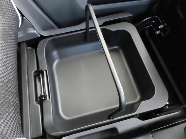 ハスラー Ｇ　ＭＲ３１Ｓ．ＭＲ４１Ｓ　２型　５ＭＴ　ＣＤプレーヤー　フルオートエアコン　キーレスエントリー　シートヒーター　アイドリングストップ　パワーウィンドウ　電動格納ドアミラー（11枚目）