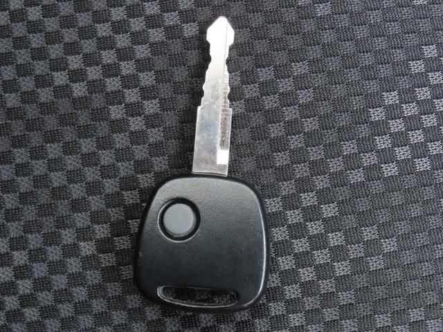 ハスラー Ｇ　ＭＲ３１Ｓ．ＭＲ４１Ｓ　２型　５ＭＴ　ＣＤプレーヤー　フルオートエアコン　キーレスエントリー　シートヒーター　アイドリングストップ　パワーウィンドウ　電動格納ドアミラー（14枚目）