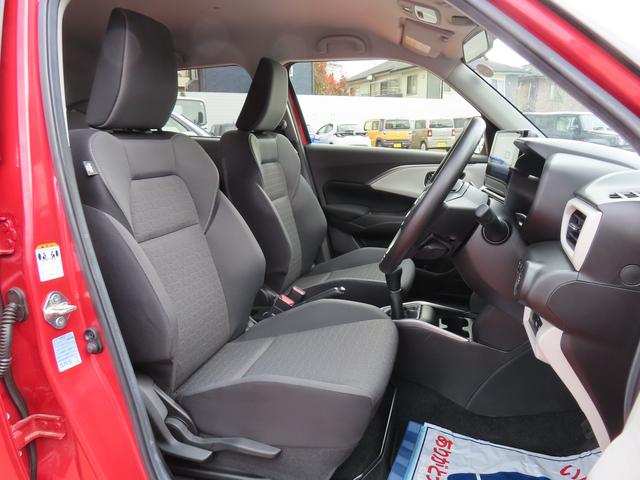 スイフト ＨＹＢＲＩＤ　ＭＸ　衝突被害軽減ブレーキ　リヤパーキングセンサー　５ＭＴ　ナビゲーション　全方位モニター　アダプティブクルーズコントロール　シートヒーター　オートライト　フルオートエアコン　パワーウィンドウ（17枚目）