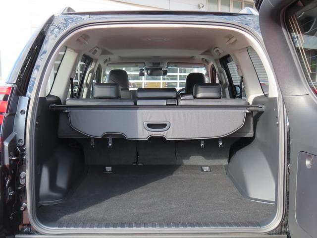 ランドクルーザープラド TX Lパッケージ マットブラックエディション 衝突被害軽減ブレーキ ディスプレイオーディオ バックアイカメラ 前後ドライブレコーダー ETC オートライト クルーズコントロール フルオートエアコン スマートキー キーレスプッシュスタート(19枚目)