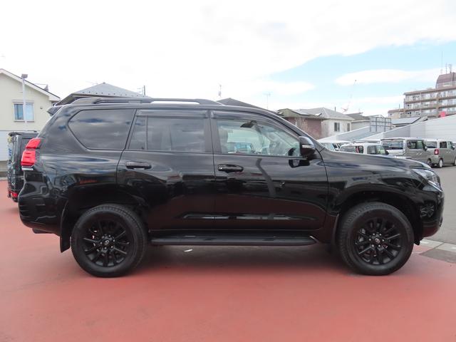 ランドクルーザープラド TX Lパッケージ マットブラックエディション 衝突被害軽減ブレーキ ディスプレイオーディオ バックアイカメラ 前後ドライブレコーダー ETC オートライト クルーズコントロール フルオートエアコン スマートキー キーレスプッシュスタート(24枚目)