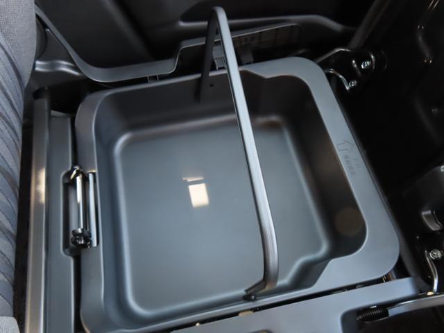 ソリオ ＨＹＢＲＩＤ　ＭＺ　３型　衝突被害軽減ブレーキ　リヤパーキングセンサー　ナビゲーション　全方位モニター　ヘッドアップディスプレイ　アダプティブクルーズコントロール　電動パーキングブレーキ　後席両側パワースライドドア（50枚目）