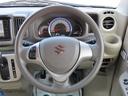 【ステアリング】軽く扱いやすいステアリング操作が可能です◎