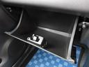 【グローブボックス】大型のグローブボックスで、車検証や色々な小物を入れても取り出しやすいですよ☆
