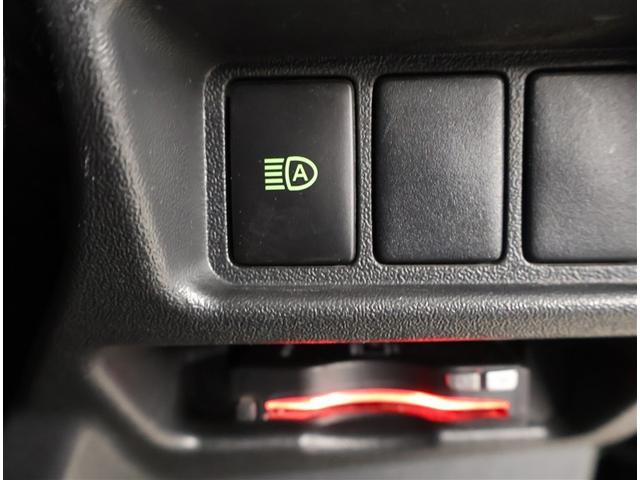 ハイエースバン ロングＤＸ　助手席エアバッグ　ブレーキサポート　リアカメラ　フルセグテレビ　ＤＶＤ　ＬＥＤライト　ＰＷ　運転席エアバッグ　ナビテレビ　横滑り防止　整備点検記録簿　イモビ付　パワーステアリング　エアコン　ＡＢＳ（13枚目）