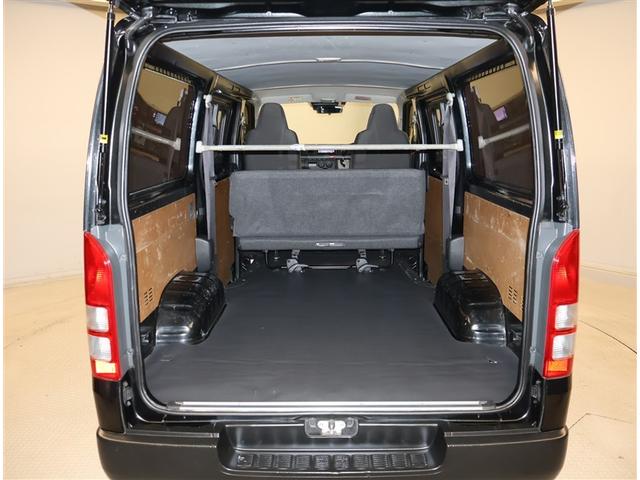 ハイエースバン ロングＤＸ　助手席エアバッグ　ブレーキサポート　リアカメラ　フルセグテレビ　ＤＶＤ　ＬＥＤライト　ＰＷ　運転席エアバッグ　ナビテレビ　横滑り防止　整備点検記録簿　イモビ付　パワーステアリング　エアコン　ＡＢＳ（19枚目）