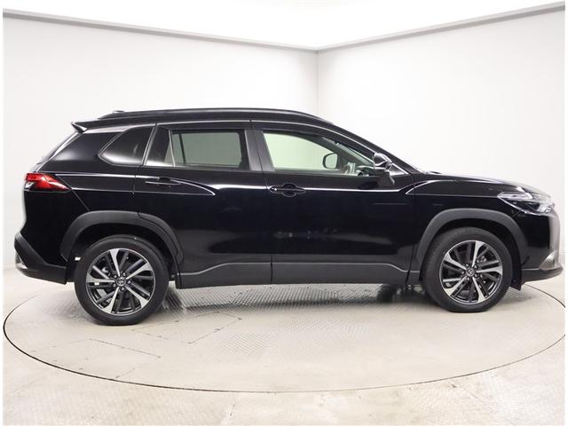 カローラクロス Ｚ　ムーンルーフ　横滑り防止機能　盗難防止装置　メモリナビ　整備記録簿　バックガイドモニター　クルーズコントロール　エアバッグ　キーフリーシステム　パワ－シ－ト　ＡＡＣ　ＥＴＣ車載器　ＡＷ　スマ－トキ－（4枚目）