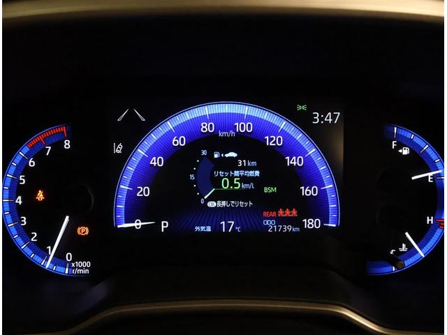 カローラクロス Ｚ　ムーンルーフ　横滑り防止機能　盗難防止装置　メモリナビ　整備記録簿　バックガイドモニター　クルーズコントロール　エアバッグ　キーフリーシステム　パワ－シ－ト　ＡＡＣ　ＥＴＣ車載器　ＡＷ　スマ－トキ－（7枚目）