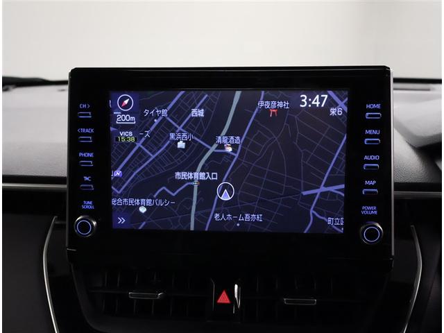 カローラクロス Ｚ　ムーンルーフ　横滑り防止機能　盗難防止装置　メモリナビ　整備記録簿　バックガイドモニター　クルーズコントロール　エアバッグ　キーフリーシステム　パワ－シ－ト　ＡＡＣ　ＥＴＣ車載器　ＡＷ　スマ－トキ－（8枚目）