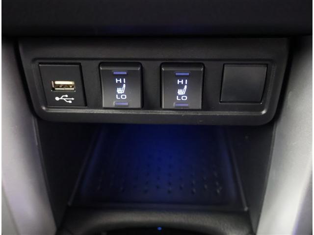 カローラクロス Ｚ　ムーンルーフ　横滑り防止機能　盗難防止装置　メモリナビ　整備記録簿　バックガイドモニター　クルーズコントロール　エアバッグ　キーフリーシステム　パワ－シ－ト　ＡＡＣ　ＥＴＣ車載器　ＡＷ　スマ－トキ－（14枚目）