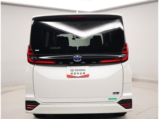 ノア ハイブリッドＳ－Ｚ　横滑り防止機能　エアバッグ　オートクルーズコントロール　地デジ　両側自動ドア　スマートエントリー　ＬＥＤランプ　バックモニター　メモリナビ　３列シート　ＥＴＣ付き　ＡＢＳ　ＡＣ１００Ｖ　アルミホイール（2枚目）