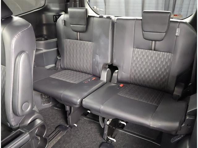 ノア ハイブリッドＳ－Ｚ　横滑り防止機能　エアバッグ　オートクルーズコントロール　地デジ　両側自動ドア　スマートエントリー　ＬＥＤランプ　バックモニター　メモリナビ　３列シート　ＥＴＣ付き　ＡＢＳ　ＡＣ１００Ｖ　アルミホイール（17枚目）