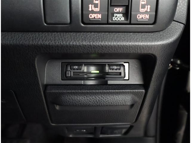 ヴォクシー ＺＳ　煌ＩＩＩ　プリクラッシュ　スマートキ　アイスト　ＤＶＤ再生機能　記録簿付き　横滑り防止装置　ナビＴＶ　アルミ　三列シート　ＷＡＣ　盗難防止　オートエアコン　キーレス　ＥＴＣ装備　パワステ　メモリナビ　クルコン（17枚目）