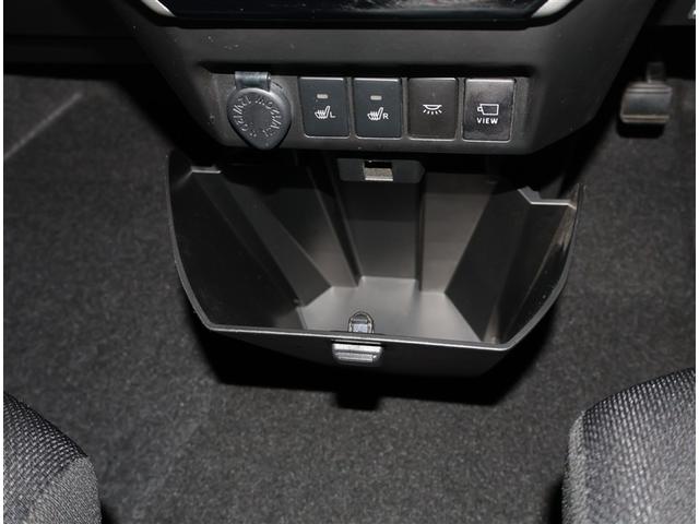 タンク カスタムＧ－Ｔ　スマキ－　地上デジタル　アルミホイル　踏み間違い防止装置　両側電動ドア　ＬＥＤヘッドライト　クルコン　リアカメラ　横滑り防止装置　ＥＴＣ　ウォークスルー　キーレス　ＴＶナビ　オートエアコン　ＤＶＤ（15枚目）