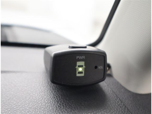 タンク カスタムＧ－Ｔ　スマキ－　地上デジタル　アルミホイル　踏み間違い防止装置　両側電動ドア　ＬＥＤヘッドライト　クルコン　リアカメラ　横滑り防止装置　ＥＴＣ　ウォークスルー　キーレス　ＴＶナビ　オートエアコン　ＤＶＤ（18枚目）