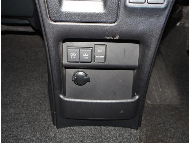 ヴォクシー ＺＳ　煌ＩＩＩ　プリクラッシュ　スマートキ　アイスト　ＤＶＤ再生機能　記録簿付き　横滑り防止装置　ナビＴＶ　アルミ　三列シート　ＷＡＣ　盗難防止　オートエアコン　キーレス　ＥＴＣ装備　パワステ　メモリナビ　クルコン（11枚目）